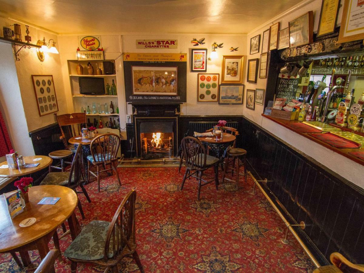 Crown And Trumpet Inn Broadway  Luaran gambar